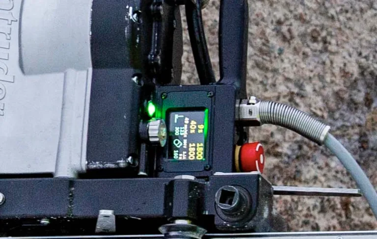 of the built in display on the MDU3 core drill shows power, drill depth and RPM.